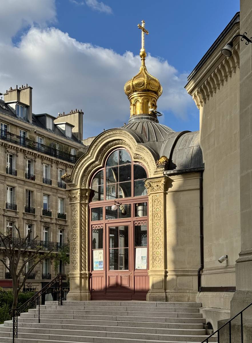 Главное крыльцо, архитектурные детали. Кафедральный собор Александра Невского, Париж (Франция, Прочие страны)