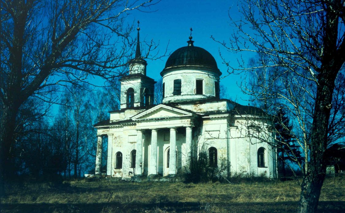 Церковь Спаса Нерукотворного Образа, Дубровка (Спировский район, Тверская область). фасады, 1994