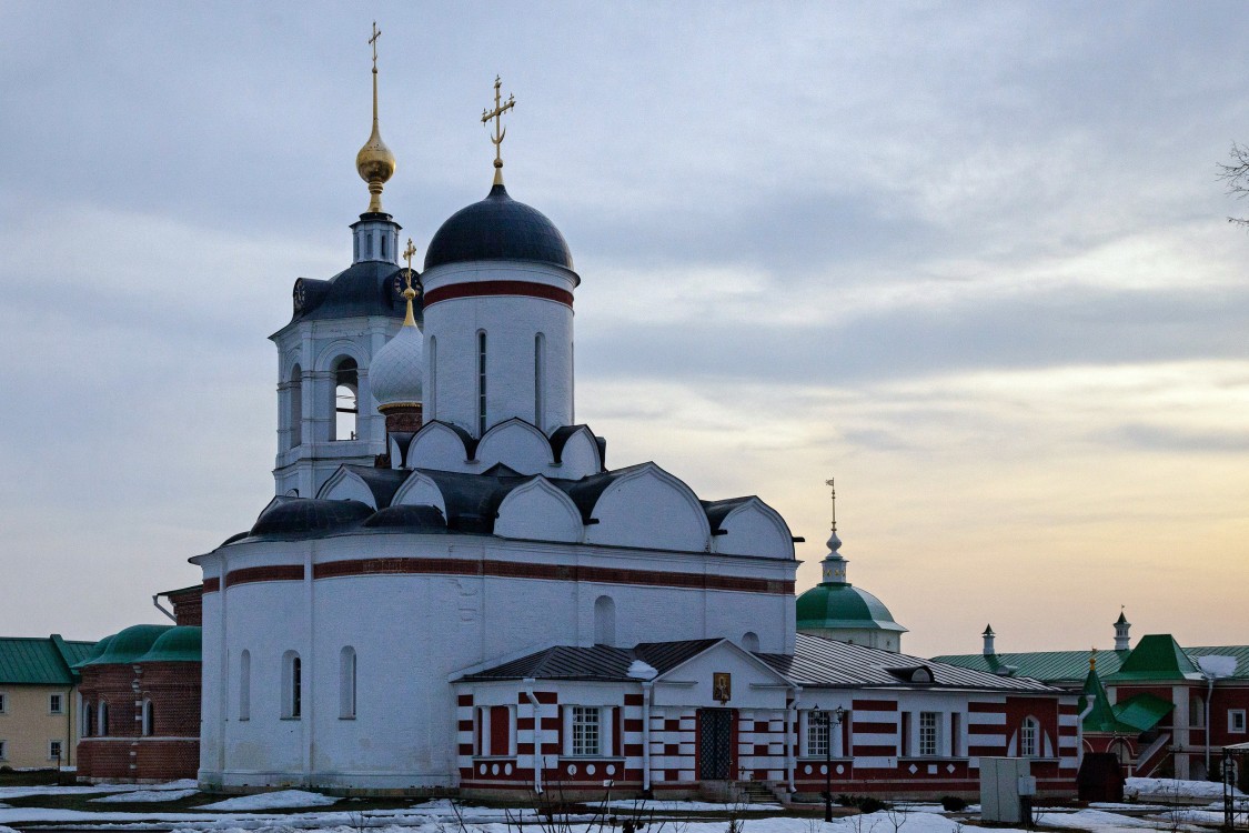 Луговой. Николо-Пешношский монастырь. Собор Николая Чудотворца. фасады