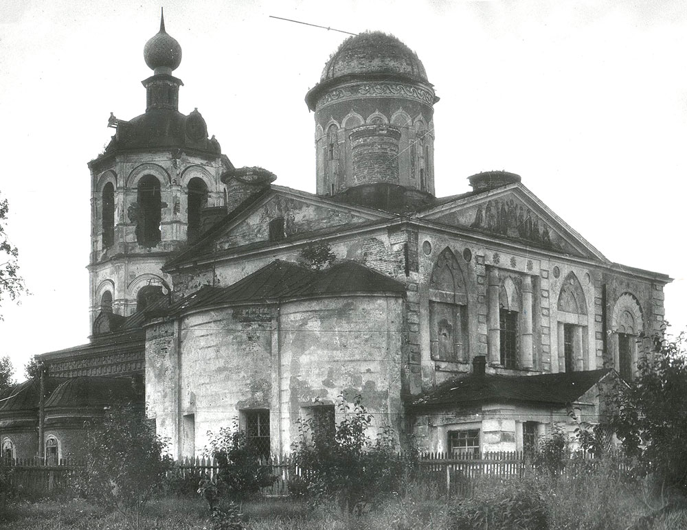 Николо-Пешношский монастырь. Собор Николая Чудотворца, Луговой (Дмитровский городской округ, Московская область). архивная фотография, Вид собора в середине прошлого века, до начала первой, советской реставрации (1964-1965 г.г.)