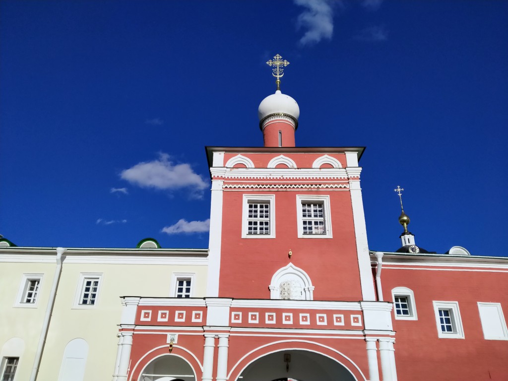 Луговой. Николо-Пешношский монастырь. Церковь Спаса Преображения. архитектурные детали