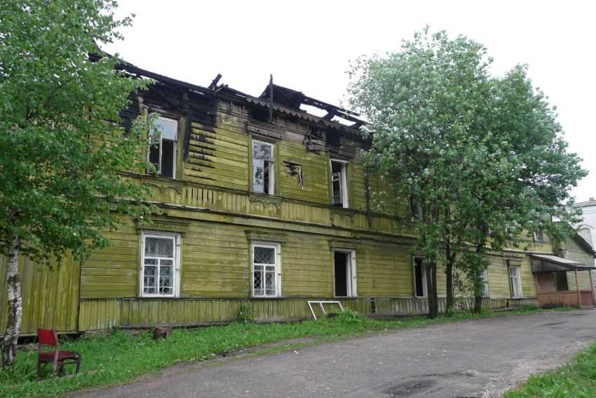 Спирово. Успенский женский монастырь. фасады, Здание церкви после пожара. 