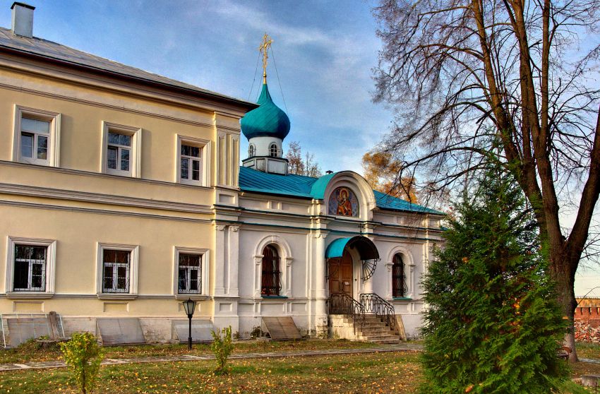 Крестовоздвиженский Иерусалимский монастырь. Церковь Иерусалимской иконы Божией Матери, Горки Ленинские, пос. санатория (Ленинский городской округ, Московская область). фасады