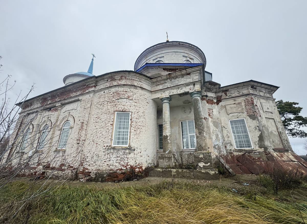 Церковь Космы и Дамиана, Кокрять (Старомайнский район, Ульяновская область). фасады, Вид с юго-востока