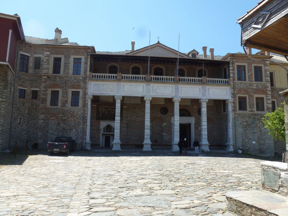 Иверский монастырь на горе Афон, Афон (Ἀθως) (Айон-Орос (Άγιον Όρος), Греция). дополнительная информация, вход в монастырь