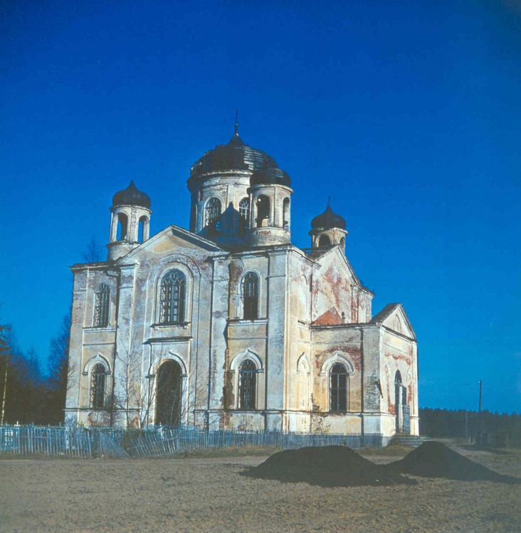 Николо-Бор, погост. Церковь Николая Чудотворца. фасады, 1991