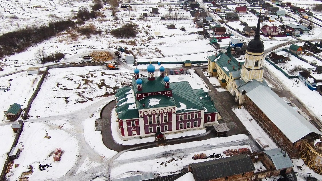 Радовицы. Николо-Радовицкий монастырь. Собор Рождества Пресвятой Богородицы. общий вид в ландшафте