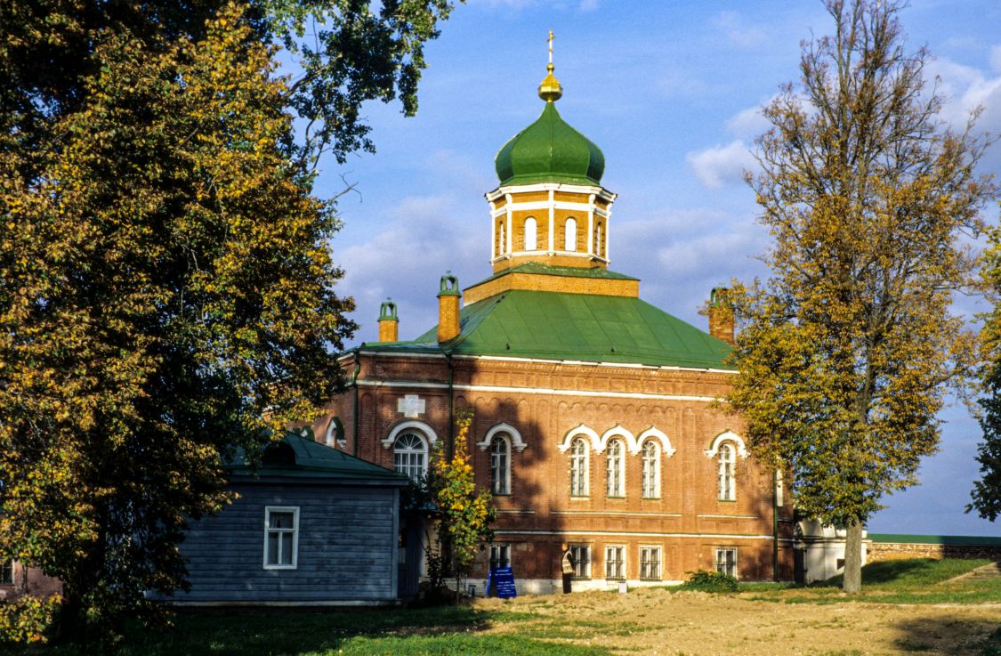 Спасо-Бородинский монастырь. Церковь Усекновения главы Иоанна Предтечи в новом трапезном корпусе, Семёновское (Бородинского с/о) (Можайский городской округ, Московская область). фасады