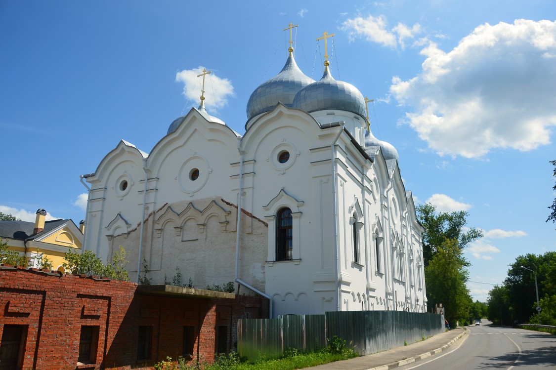 Спасо-Вифанский монастырь. Собор Сошествия Святого Духа, Сергиев Посад (Сергиево-Посадский городской округ, Московская область). фасады