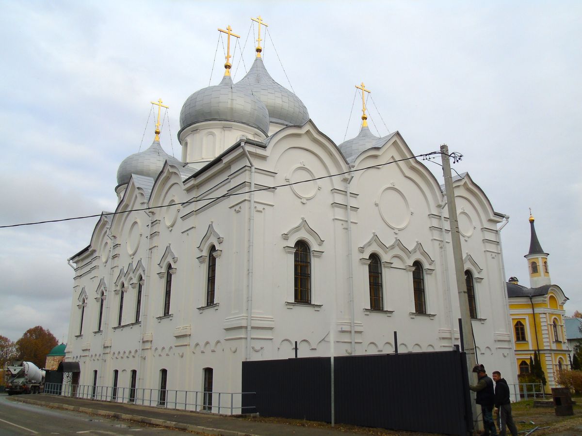 Спасо-Вифанский монастырь. Собор Сошествия Святого Духа, Сергиев Посад (Сергиево-Посадский городской округ, Московская область). фасады