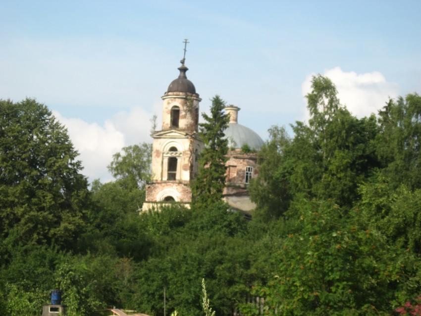 Церковь Покрова Пресвятой Богородицы, Раменье (Торжокский район и г. Торжок, Тверская область). общий вид в ландшафте