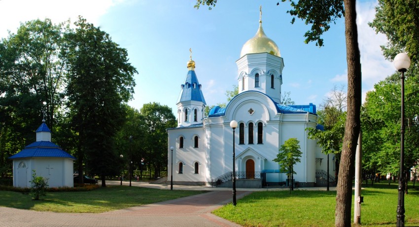Церковь Преображения Господня на Соломенке, Соломенка (Соломенский район, Украина, г. Киев). общий вид в ландшафте
