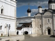 Серпухов. Введенский Владычный монастырь. Придельная церковь Святителей Московских
