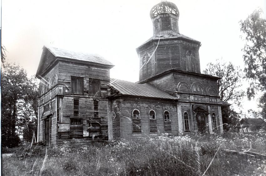 Селище-Хвошня. Церковь Рождества Христова. архивная фотография, Храм в Селище Хвошня. Фото из архитектурного паспорта, 1990 г. 