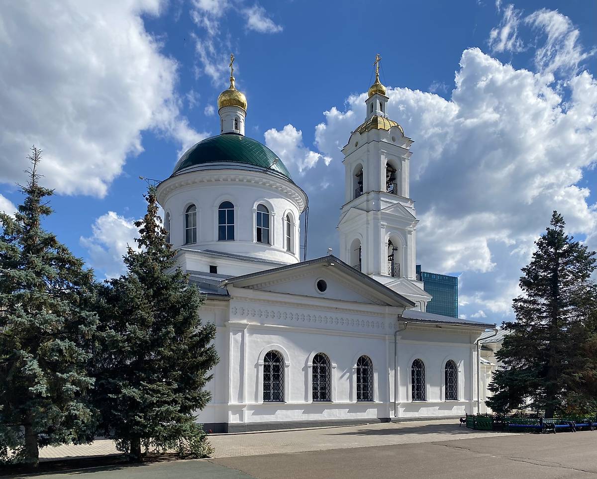 Вид с северо-востока, фасады. Кафедральный собор Николая Чудотворца в Форштадте, Оренбург (Оренбург, город, Оренбургская область)