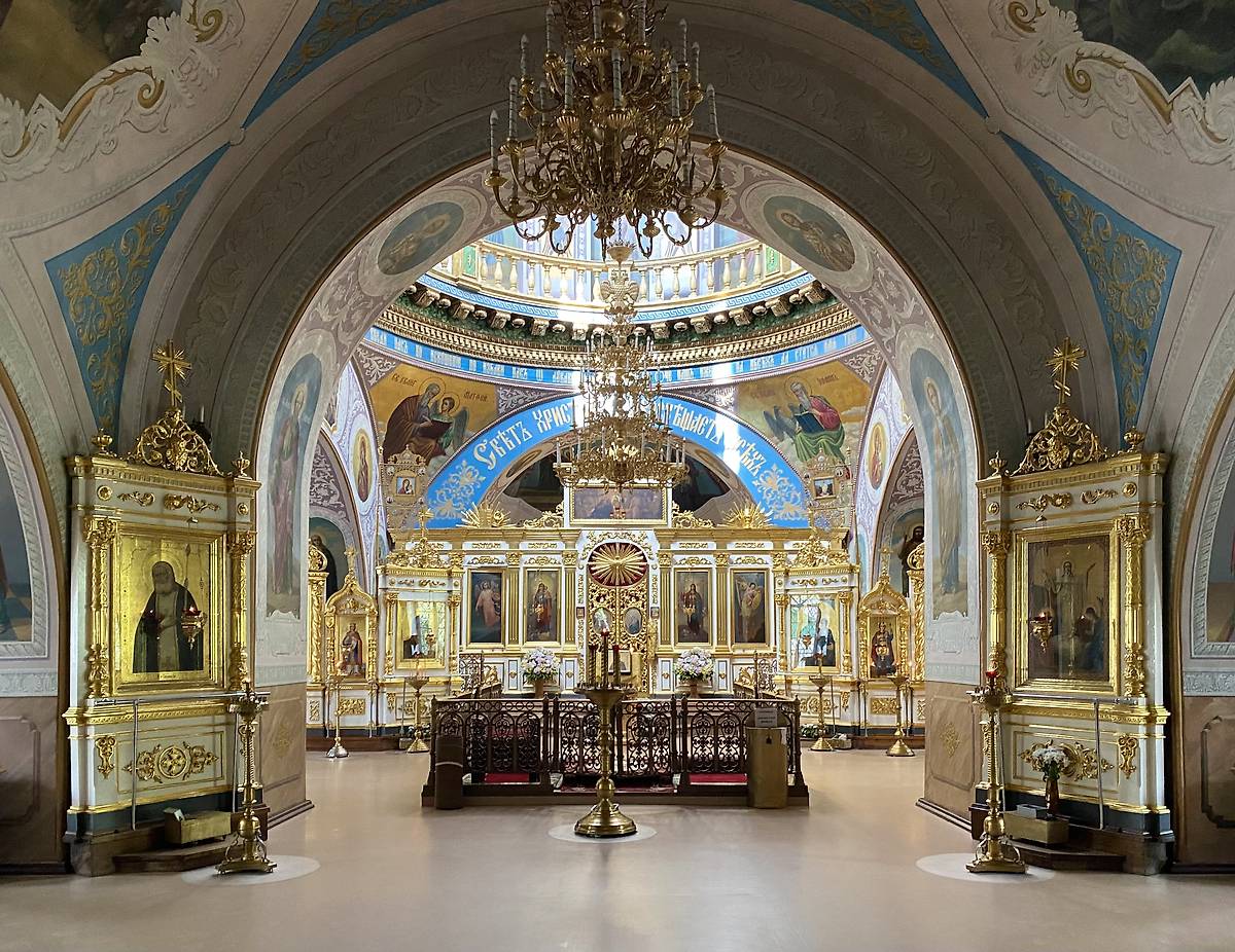 Портал в главный объём, интерьер и убранство. Кафедральный собор Николая Чудотворца в Форштадте, Оренбург (Оренбург, город, Оренбургская область)