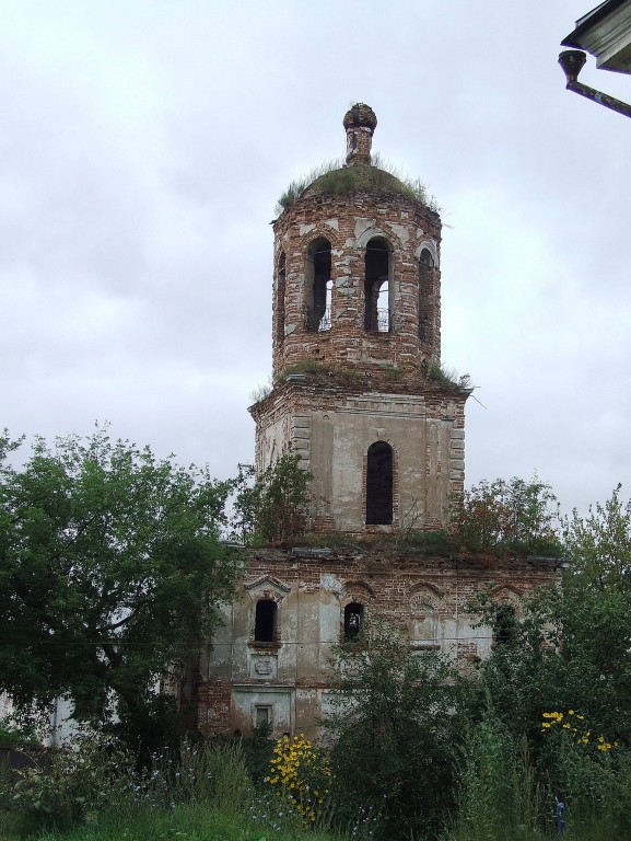 Распятский монастырь. Неизвестная церковь в колокольне, Серпухов (Серпуховский городской округ и гг. Протвино, Пущино, Московская область). фасады