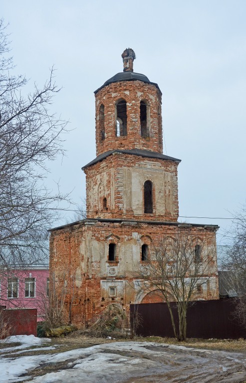 Распятский монастырь. Неизвестная церковь в колокольне, Серпухов (Серпуховский городской округ и гг. Протвино, Пущино, Московская область). фасады