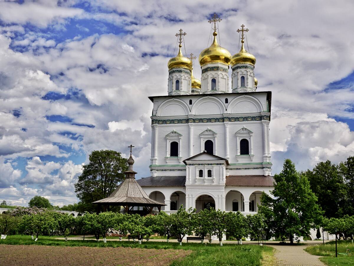 Успенский Иосифо-Волоцкий монастырь. Собор Успения Пресвятой Богородицы, Теряево (Волоколамский городской округ, Московская область). фасады