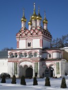 Успенский Иосифо-Волоцкий монастырь. Церковь Петра и Павла над Святыми вратами, , Теряево, Волоколамский городской округ, Московская область