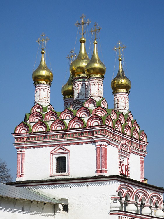 Успенский Иосифо-Волоцкий монастырь. Церковь Петра и Павла над Святыми вратами, Теряево (Волоколамский городской округ, Московская область). архитектурные детали