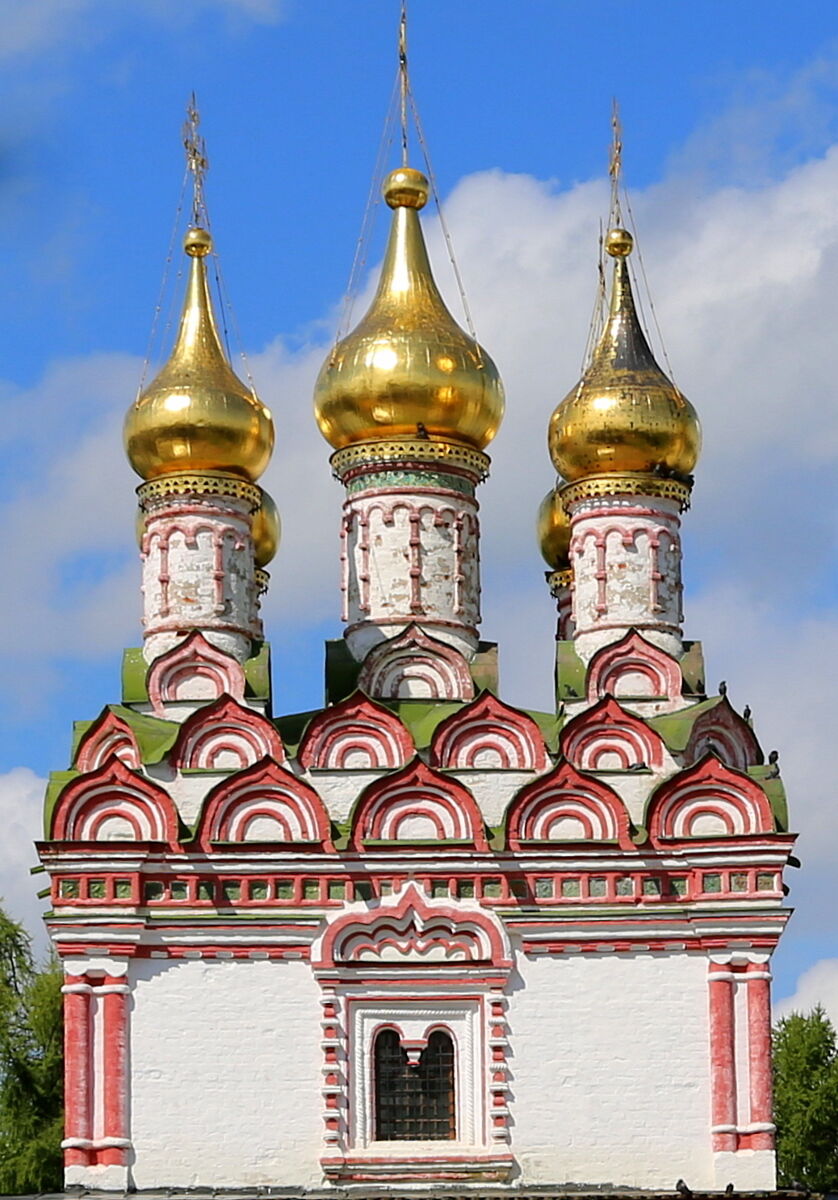 Успенский Иосифо-Волоцкий монастырь. Церковь Петра и Павла над Святыми вратами, Теряево (Волоколамский городской округ, Московская область). архитектурные детали