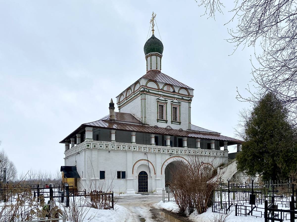 Вид с северо-востока, фасады. Краснохолмская Ново-Соловецкая Марчуговская пустынь. Церковь Зосимы и Савватия Соловецких, Фаустово (Красный холм) (Воскресенский городской округ, Московская область)
