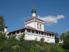 Фаустово (Красный холм). Краснохолмская Ново-Соловецкая Марчуговская пустынь. Церковь Зосимы и Савватия Соловецких