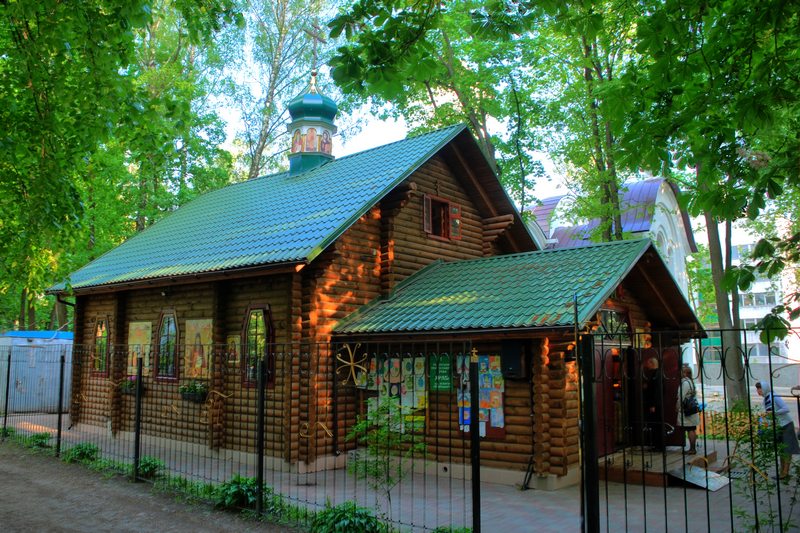 Церковь Агапита Печерского, Шулявка (Шевченковский район, Украина, г. Киев). общий вид в ландшафте