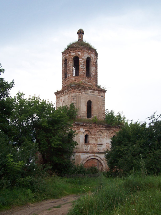 Серпухов. Распятский монастырь. Неизвестная церковь в колокольне. фасады, Колокольня. Вид с юго востока