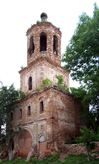 Серпухов. Распятский монастырь. Неизвестная церковь в колокольне. фасады, Колокольня. Вид с юго-запада