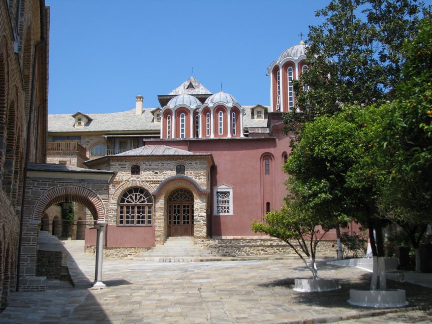 Монастырь Пантократор, Афон (Ἀθως) (Айон-Орос (Άγιον Όρος), Греция). фасады