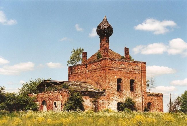 Церковь Рождества Христова, Высоко (Ярославский район, Ярославская область). фасады, Общий вид с юго-западной стороны.
