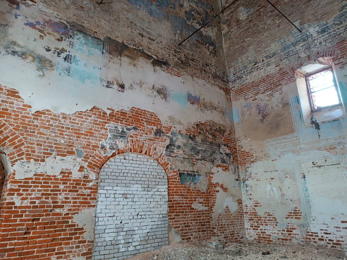 Церковь Рождества Христова, Высоко (Ярославский район, Ярославская область). интерьер и убранство, Элементы фресковой живописи