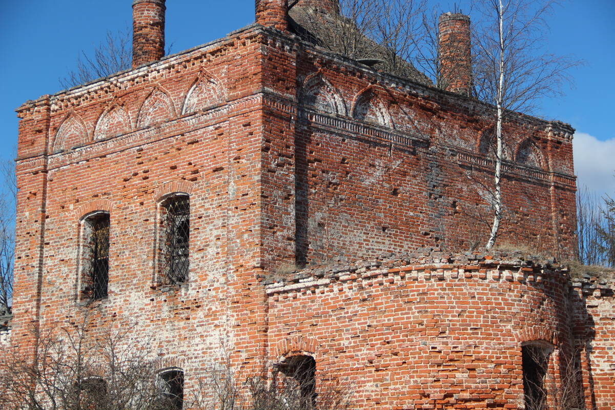 Церковь Рождества Христова, Высоко (Ярославский район, Ярославская область). архитектурные детали