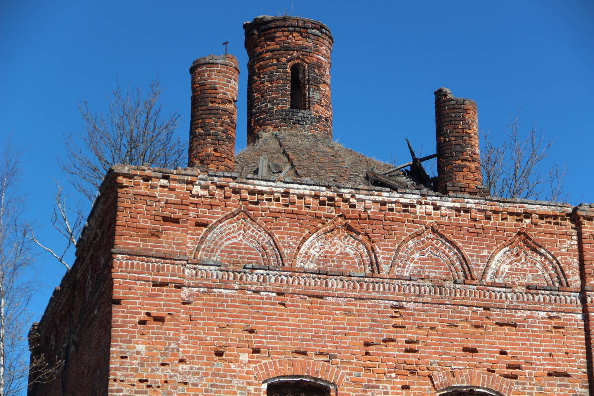 Церковь Рождества Христова, Высоко (Ярославский район, Ярославская область). архитектурные детали