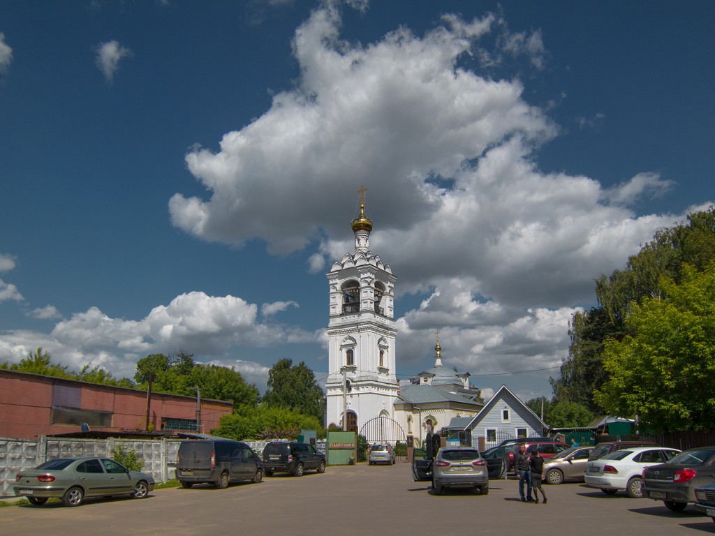 Загорново. Церковь Михаила Архангела. общий вид в ландшафте