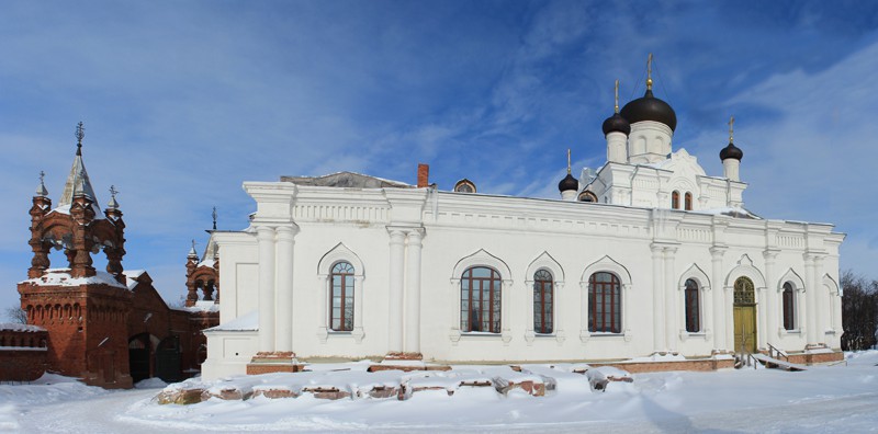 Егорьевск. Троицкий Мариинский монастырь. Собор Троицы Живоначальной. общий вид в ландшафте