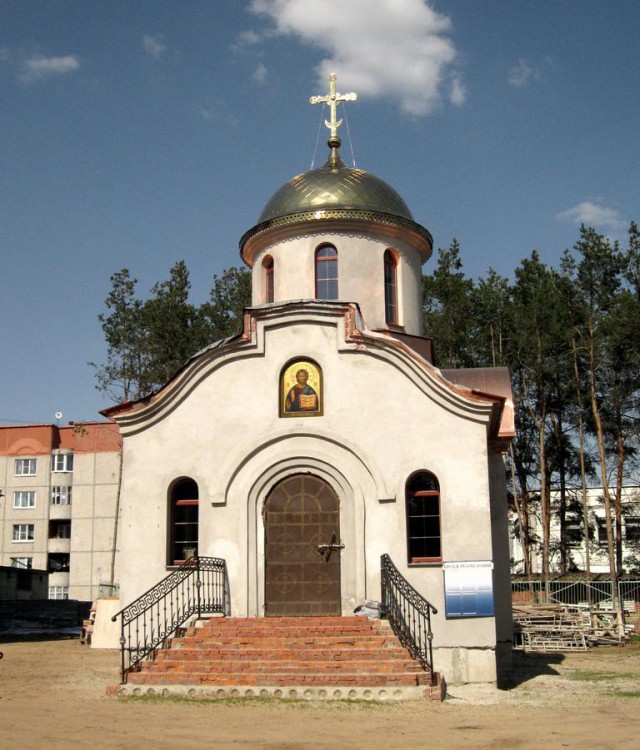 Владимир. Церковь Гавриила Архангела. фасады, западный фасад в процессе строительной отделки 