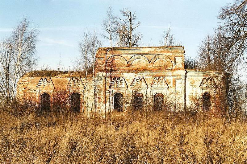Церковь Николая Чудотворца, Глотово, урочище (Юрьев-Польский район, Владимирская область). фасады, Общий вид Никольской церкви с юга.