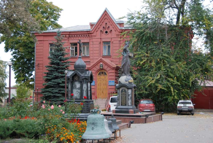Покровский мужской монастырь, Харьков (Харьков, город, Украина, Харьковская область). дополнительная информация