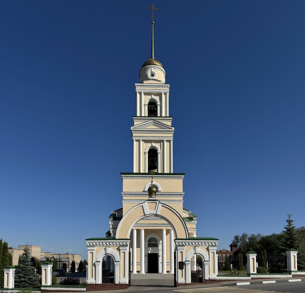 Собор Троицы Живоначальной (новый), Вольск (Вольский район, Саратовская область). фасады, Западный фасад