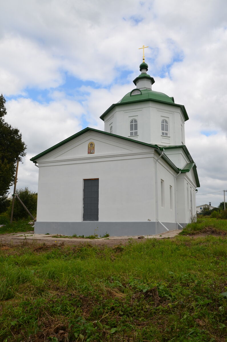 Церковь Михаила Архангела, Упорой (Выгоничский район, Брянская область). фасады