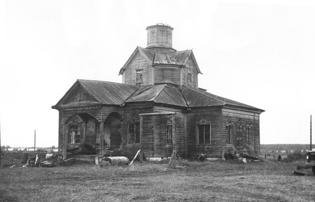 Церковь Параскевы Пятницы, Труфановская (Плесецкий район, Архангельская область). архивная фотография, Фото 1973 года из паспорта ОКН. kartarf.ru