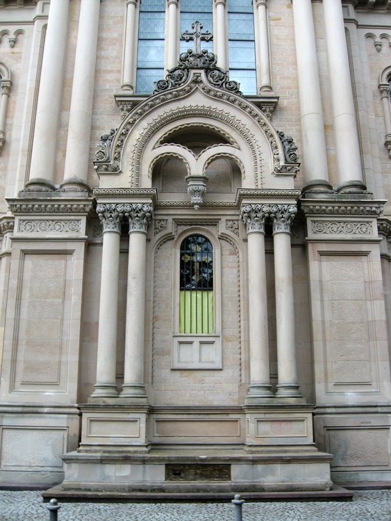 Церковь Елисаветы, Висбаден (Германия, Прочие страны). фасады, Алтарная часть храма