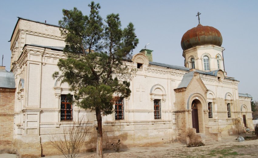 Церковь Александра Невского, Термез (Патта-Гиссар) (Узбекистан, Прочие страны). фасады, Вид с северной стороны