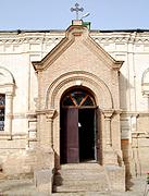 Церковь Александра Невского, Вход с северной стороны. В начале 2010 года использовался, как основной, Термез (Патта-Гиссар), Узбекистан, Прочие страны