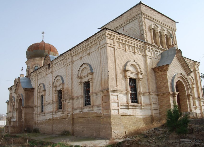 Термез (Патта-Гиссар). Церковь Александра Невского. фасады, Вид с юго-запада