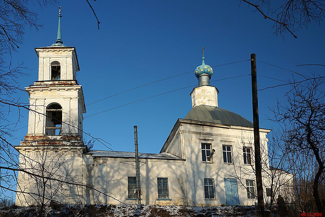 Поведь. Церковь Покрова Пресвятой Богородицы. фасады