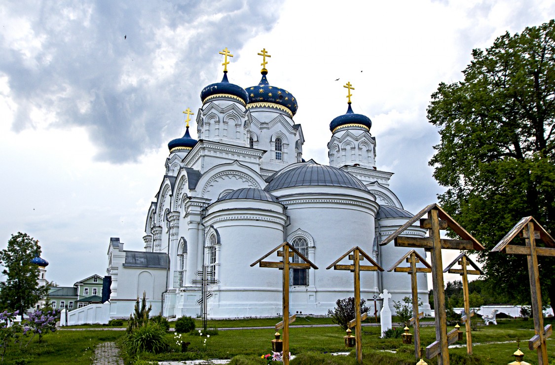 Кутузовский скит. Собор Спаса Нерукотворного Образа, Кутузовка (Кулебакский район, Нижегородская область). фасады